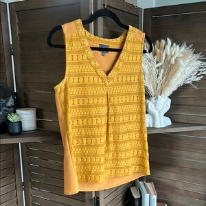 Market & Spruce Gold Ribbed Sleeveless Tank Top